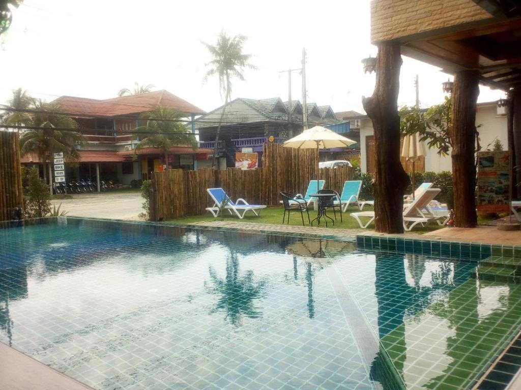 Billabong Hostel Baan Tai Exterior photo