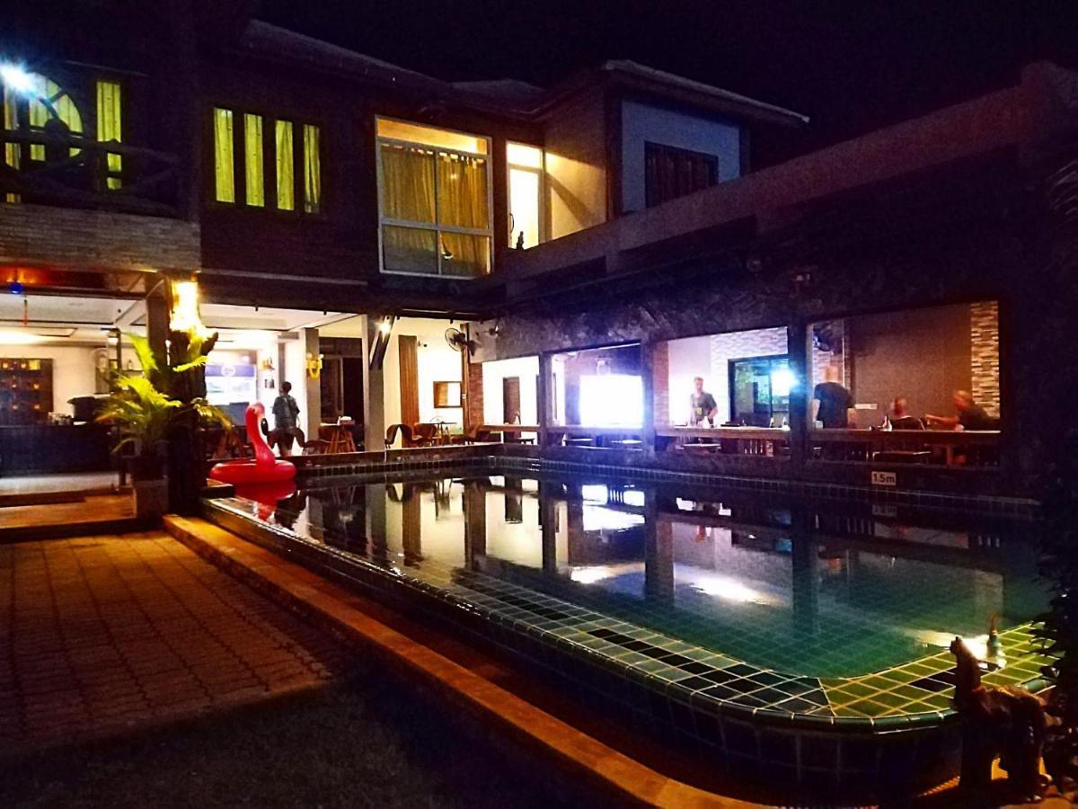 Billabong Hostel Baan Tai Exterior photo